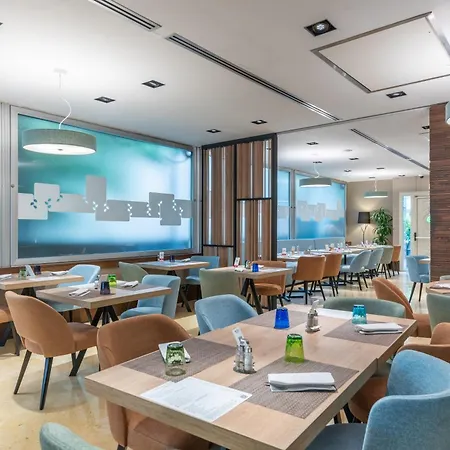 Hilton Garden Claridge Hotell
