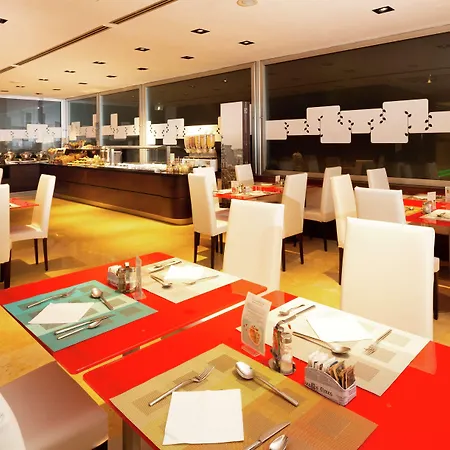 Hilton Garden Claridge Отель Рим