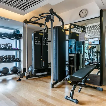 罗马克拉里奇希尔顿花园酒店