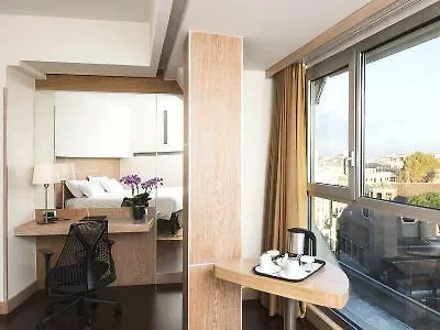 מלון Hilton Garden Claridge 4*