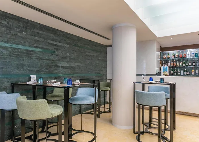 Hotel Hilton Garden Claridge 4*