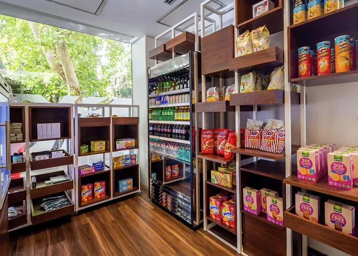 Hilton Garden Claridge Hotel