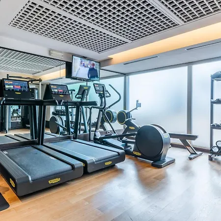 فندق هيلتون جاردن إن كلاريدج